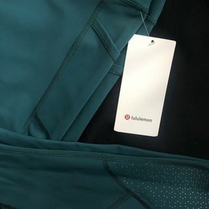 NWT Tight Stuff 7/8 Tight ll